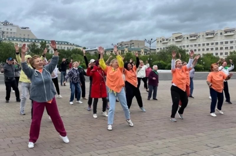 Бесплатные тренировки на спортивной площадке для пенсионеров